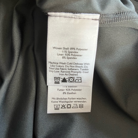 EUC Eddie Bauer women’s skort in charcoal size 12. - Picture 7 of 8